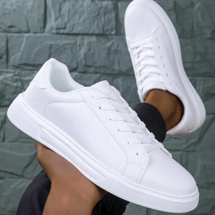 Essential Sneaker – Navy | Timeless & Urban